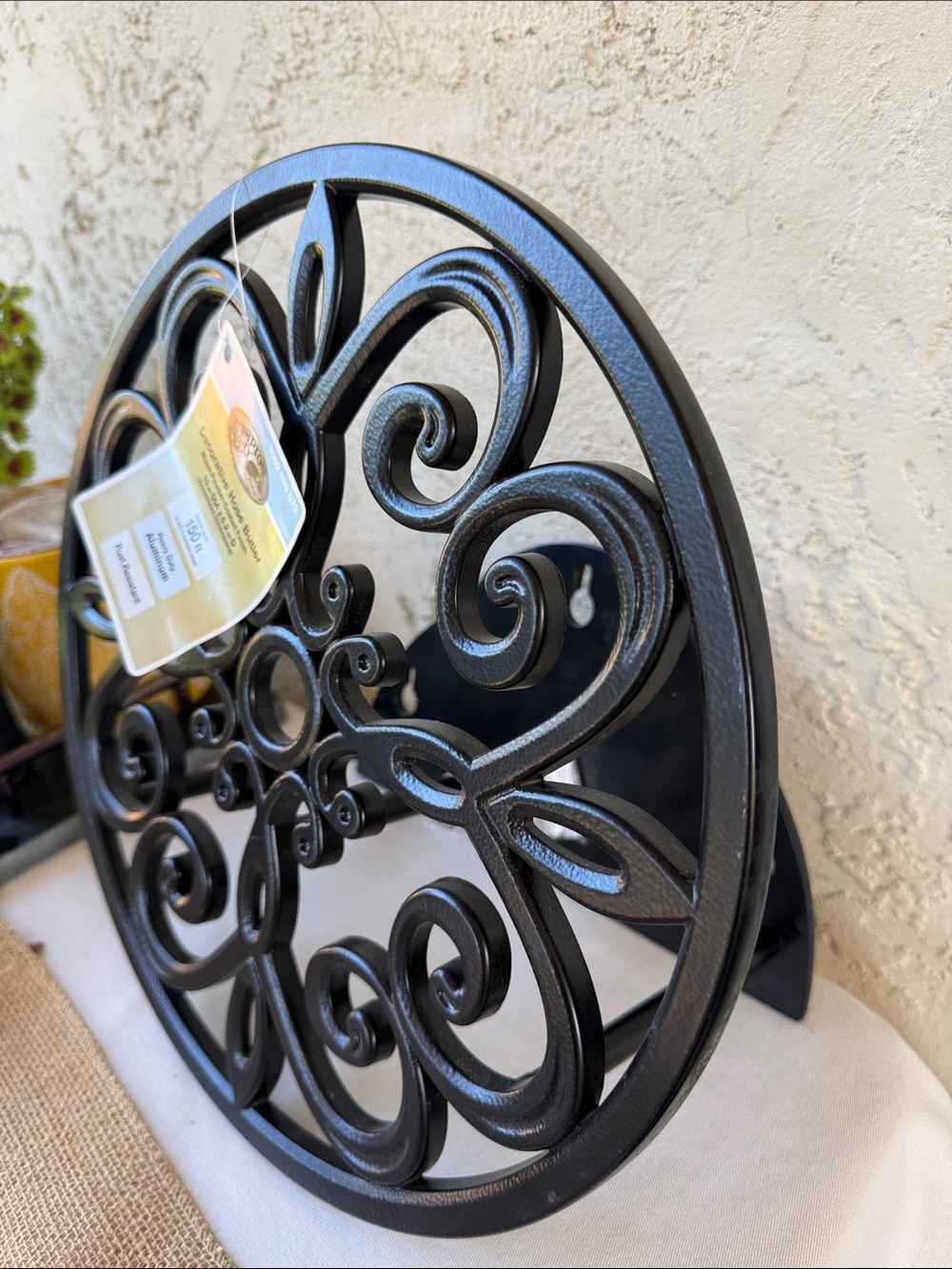 NWT Hampton Bay Decorative Hose Butler Black Cast Aluminum Wall Mount Organizer - Picture 13 of 14